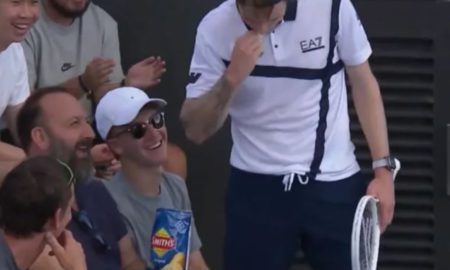 Έπος: Ο τενίστας που μισεί το τένις και παίζει μόνο για τα λεφτά έφαγε πατατάκια κατά τη διάρκεια αγώνα (Vid)