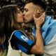Ίντερ: Τα φιλιά του Μαρτίνες με την σύζυγό του στην φιέστα