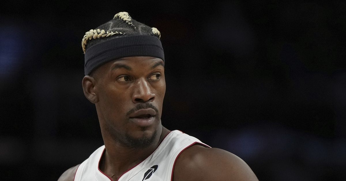 NBA: Ο Τζίμι Μπάτλερ έχει χάσει 3.1 εκατ. δολάρια από τις τιμωρίες που του έχουν επιβάλλει οι Χιτ